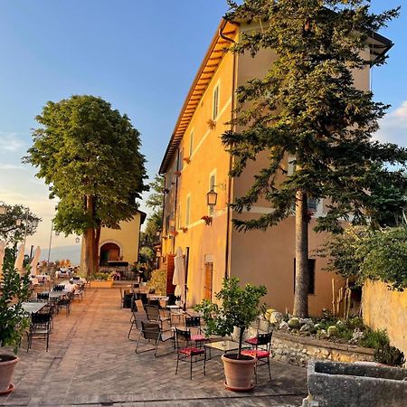 Agriturismo Villino Bellavista スポレート エクステリア 写真