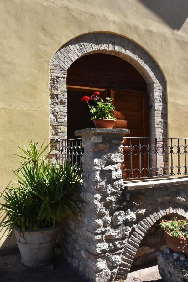 Agriturismo Villino Bellavista スポレート エクステリア 写真